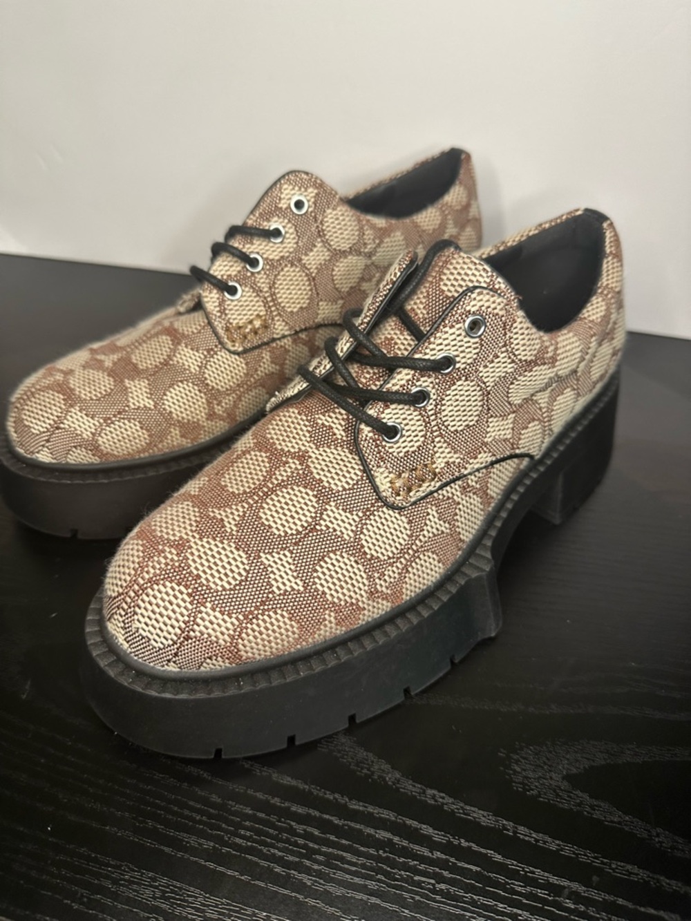 Coach Women's Signature Jacquard Lyla Platform Flats Size 8 M